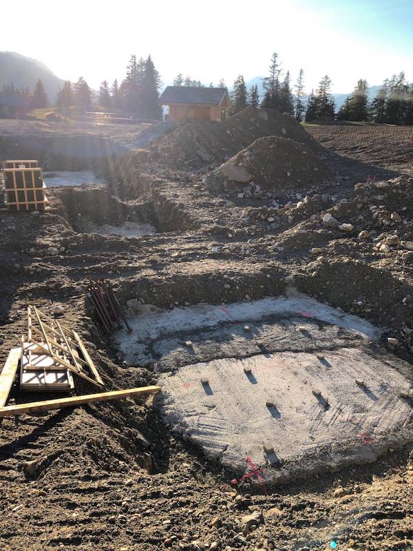 New Arpettaz chairlift on Sainte Foy base station foundations