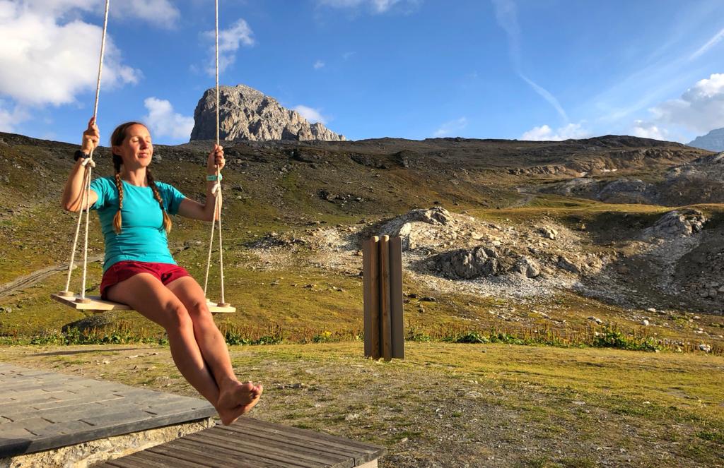 Relaxing at the Refuge du Col du Palet