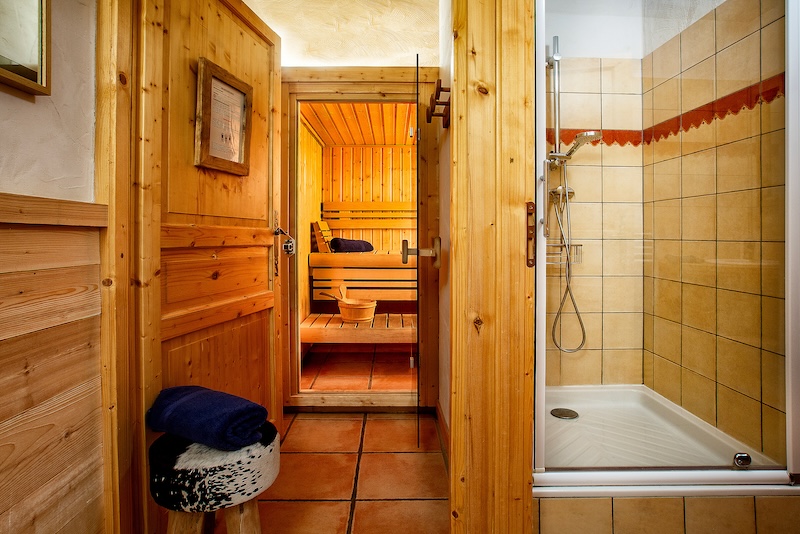 Chalet Le Refuge_Sainte Foy Tarentaise Ski Resort_Sauna_Ski holiday accommodation